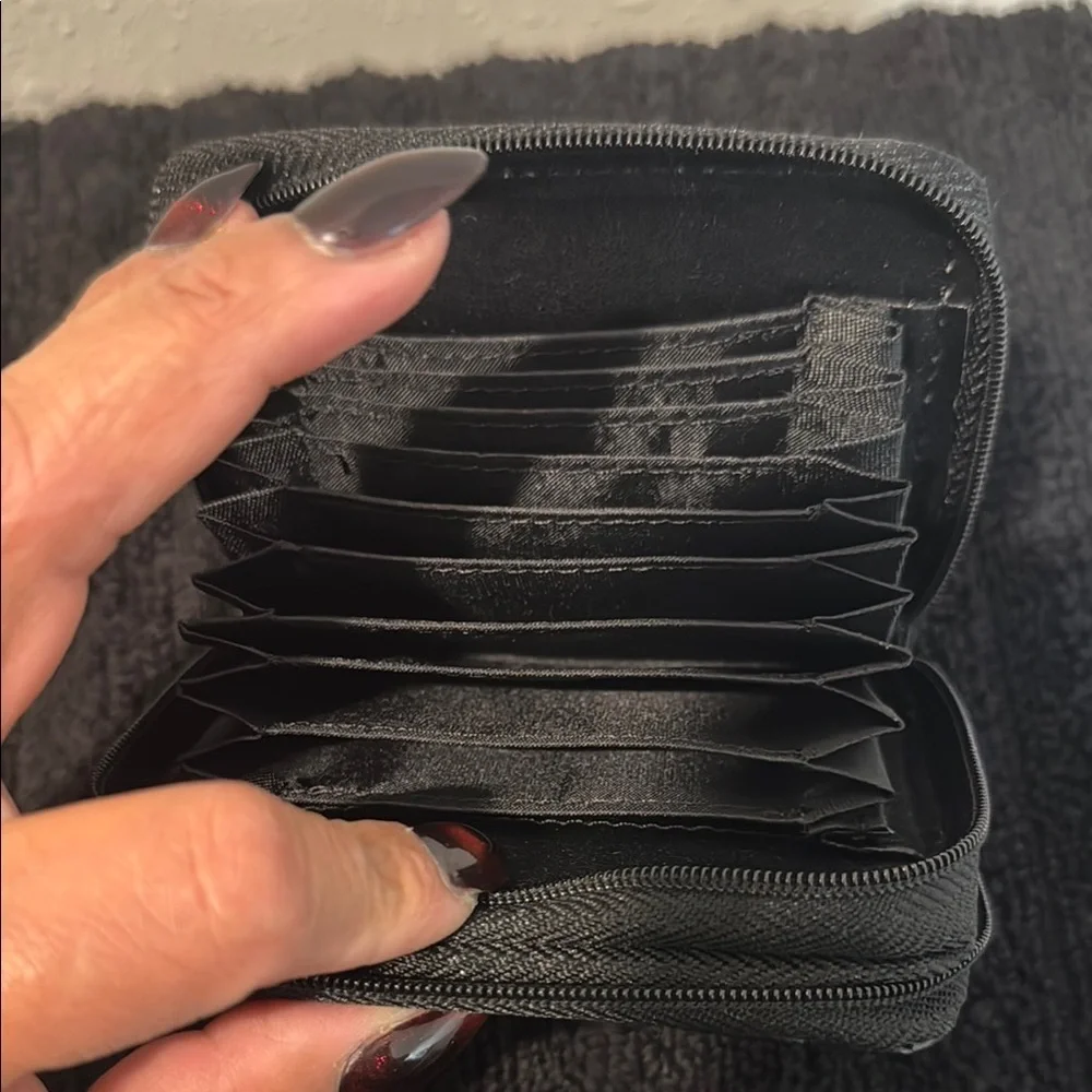 Compact Black Card Holder